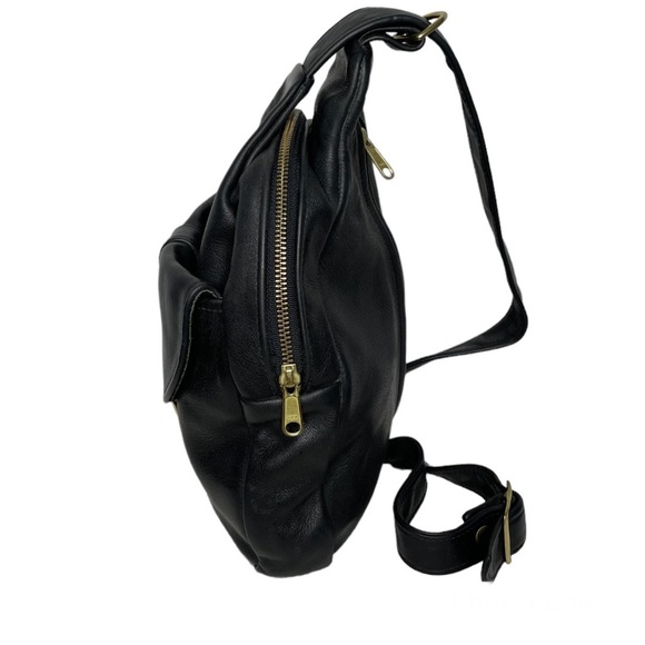 Vintage black leather single strap purse sling bag backpack - Picture 7 of 7